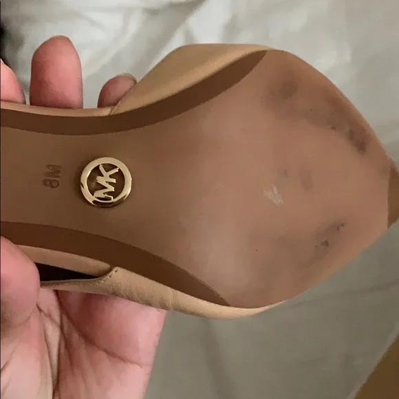 Michael Kors Nude Pointed Heels NWOT - Picture 5 of 7